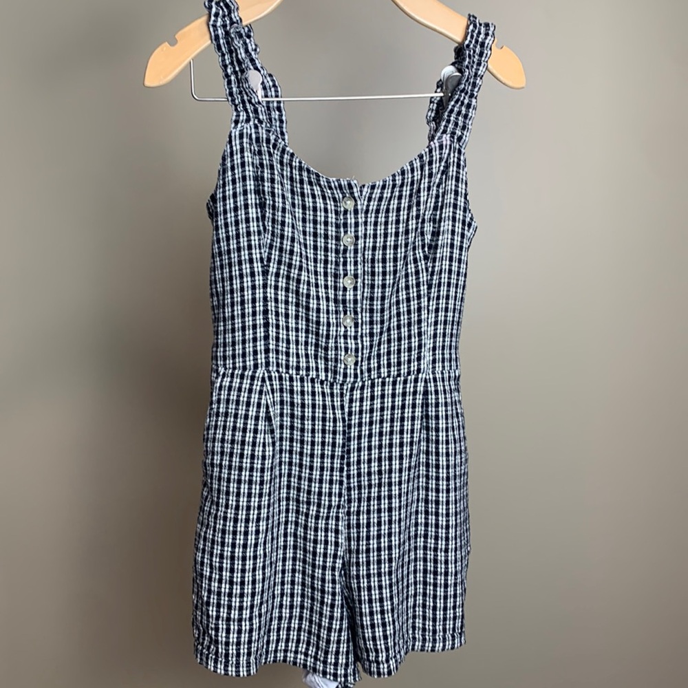 Hollister romper